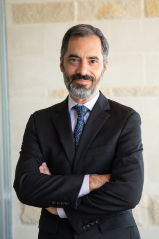 Dr. Lucas Macri